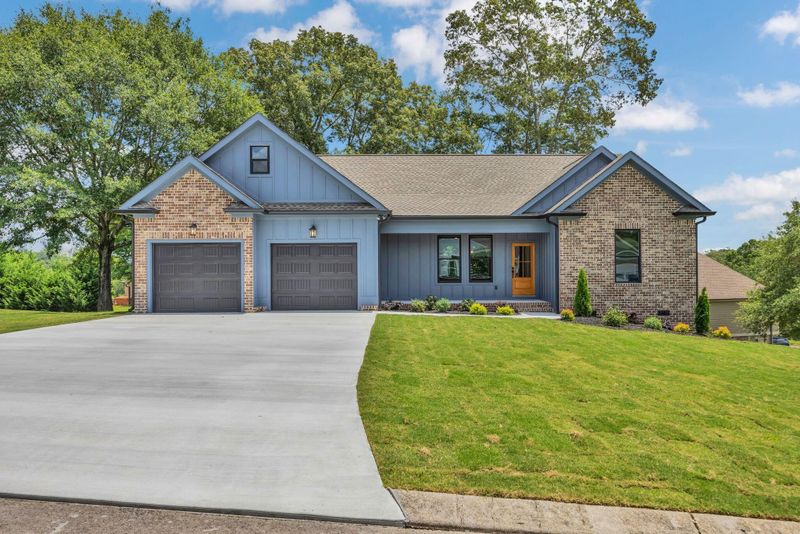 32 Seven Pines Ln, Chickamauga, GA 30707