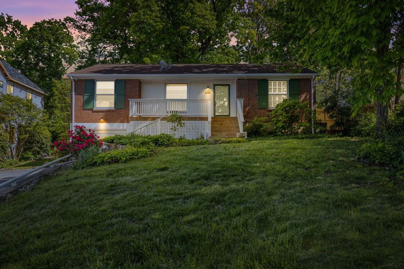 5707 Vine Ridge Dr, Nashville, TN 37205