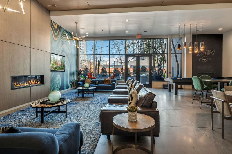 320 11th Ave S #425, Nashville, TN 37203