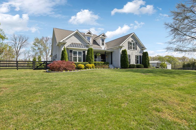 4290 Central Valley Rd, Murfreesboro, TN 37129