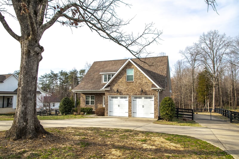 1345 Camp Ravine Rd, Burns, TN 37029