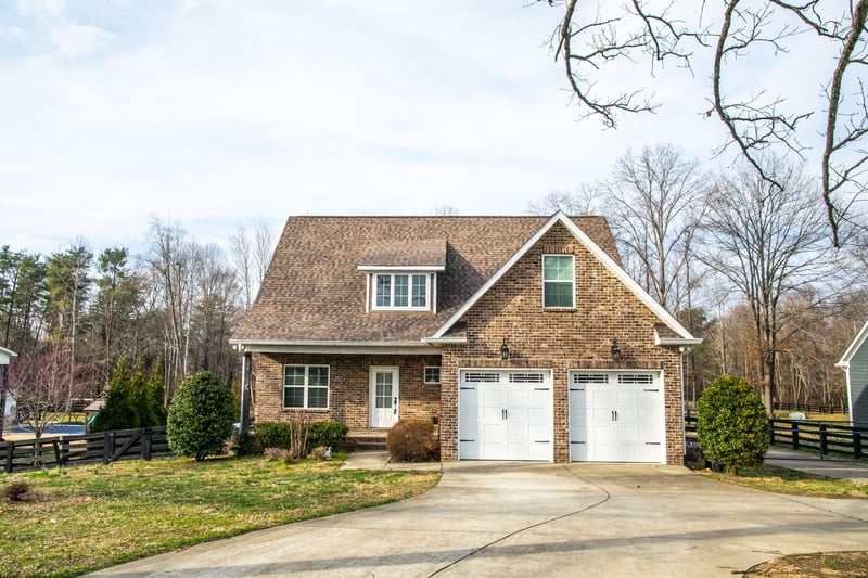 1345 Camp Ravine Rd, Burns, TN 37029