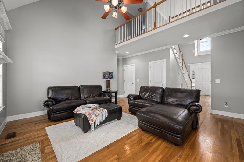 2635 Tellyman Ave, Murfreesboro, TN 37130