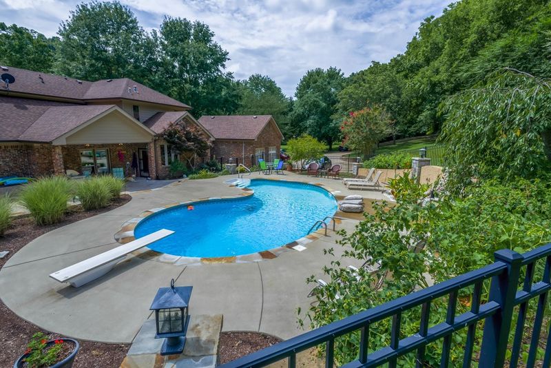 3827 Old Charlotte Pike, Franklin, TN 37069
