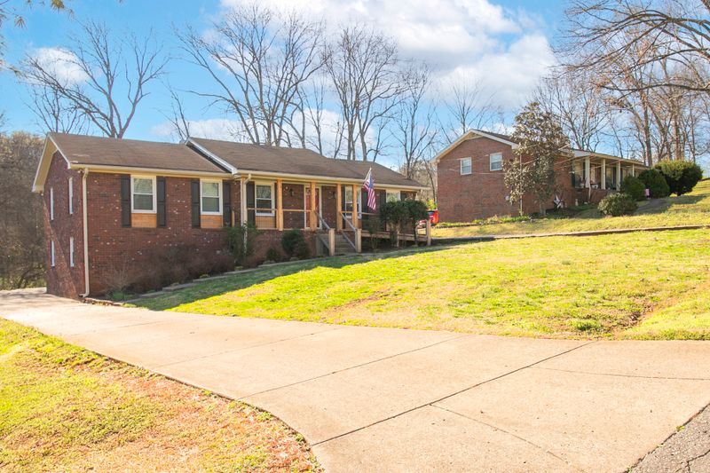 508 Mathes Ct, Goodlettsville, TN 37072