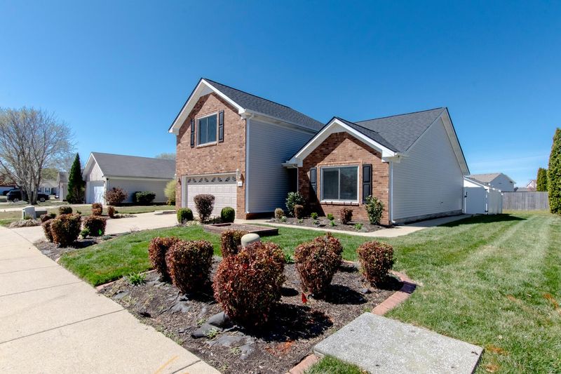 2112 Cason Trl, Murfreesboro, TN 37128