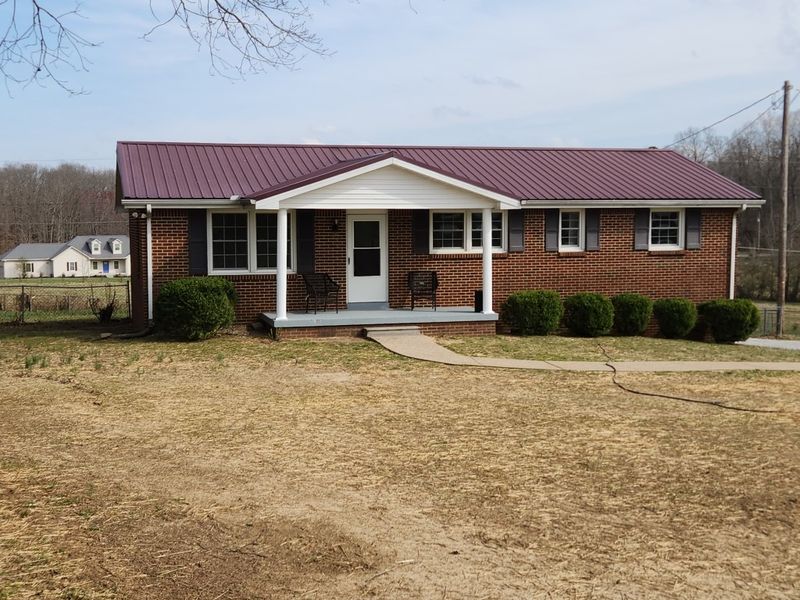 1611 W Grab Creek Rd, Dickson, TN 37055