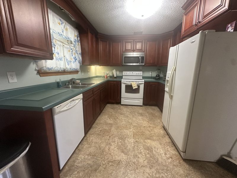 6114 N New Hope Rd, Hermitage, TN 37076