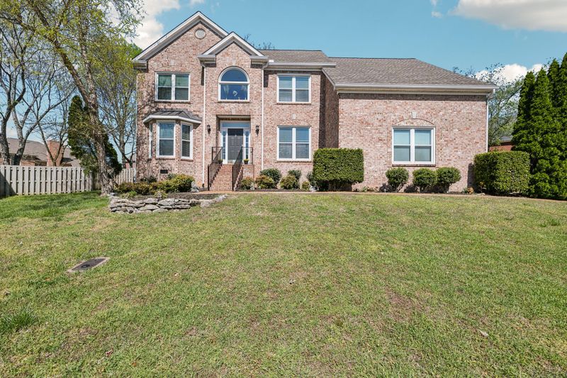 400 Crofton Park Ln, Franklin, TN 37069