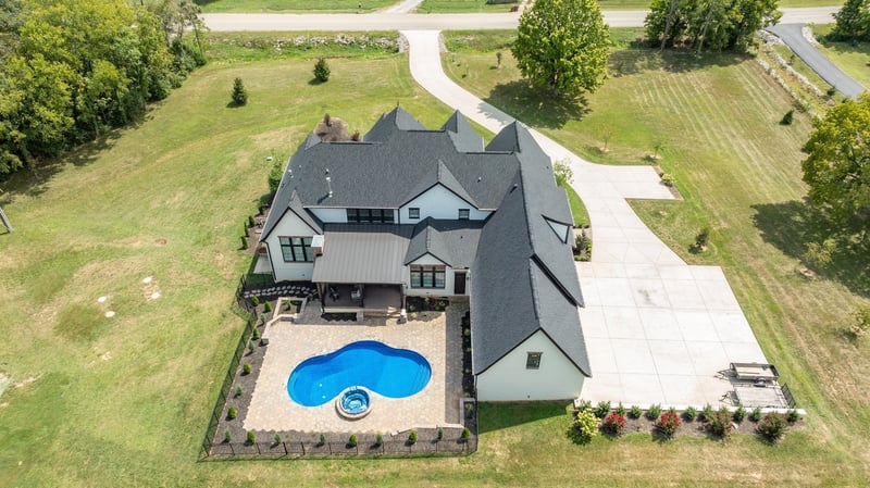 1760 Barker Rd, Thompsons Station, TN 37179