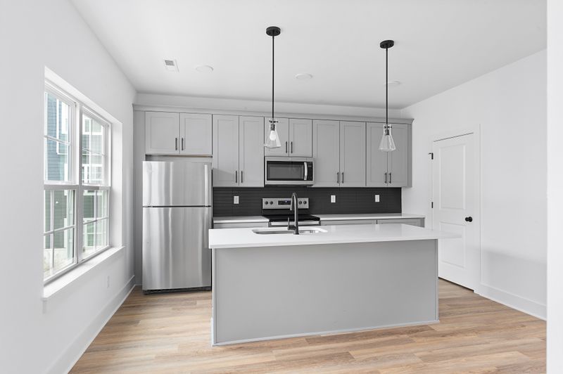 700 N Dupont Ave #309, Madison, TN 37115