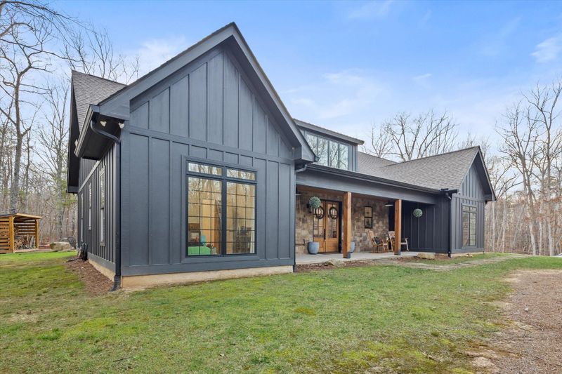 750 Lake Loop Rd, Menlo, GA 30731