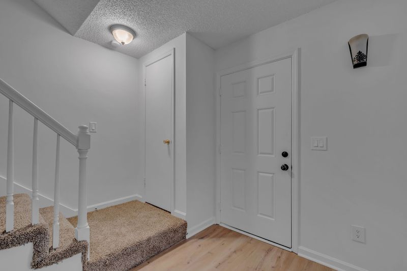 519 Williamsburg Dr, Nashville, TN 37214