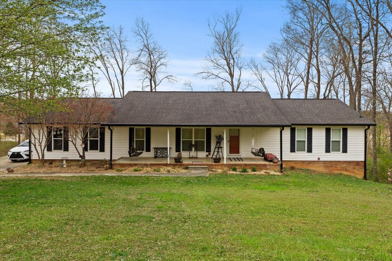 186 Joann Dr SE, Calhoun, GA 30701