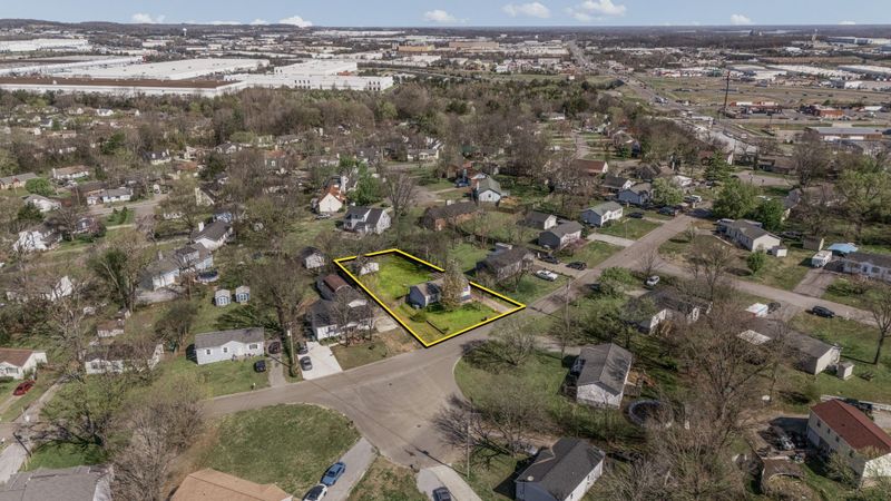 112 Cedar Ridge Dr, La Vergne, TN 37086