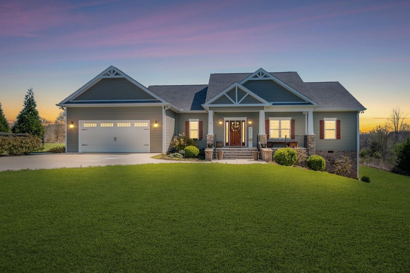 9 Luther Ln, Burns, TN 37029