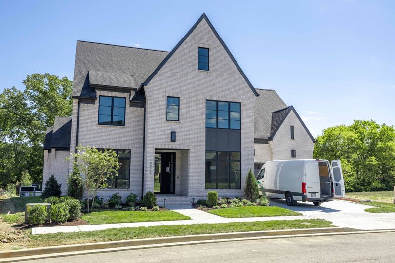 7016 Kinderhook Rd, Nashville, TN 37221