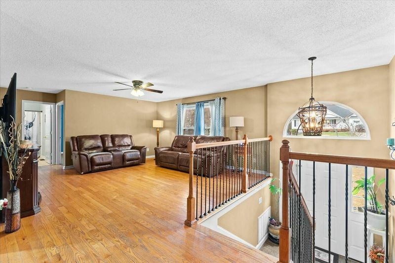 212 Bloomington Dr, Dalton, GA 30721
