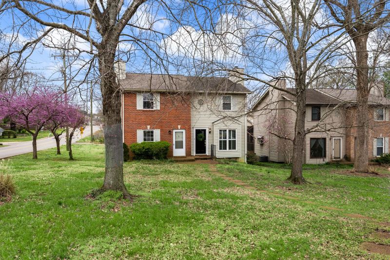 126B 40th Ave N, Nashville, TN 37209