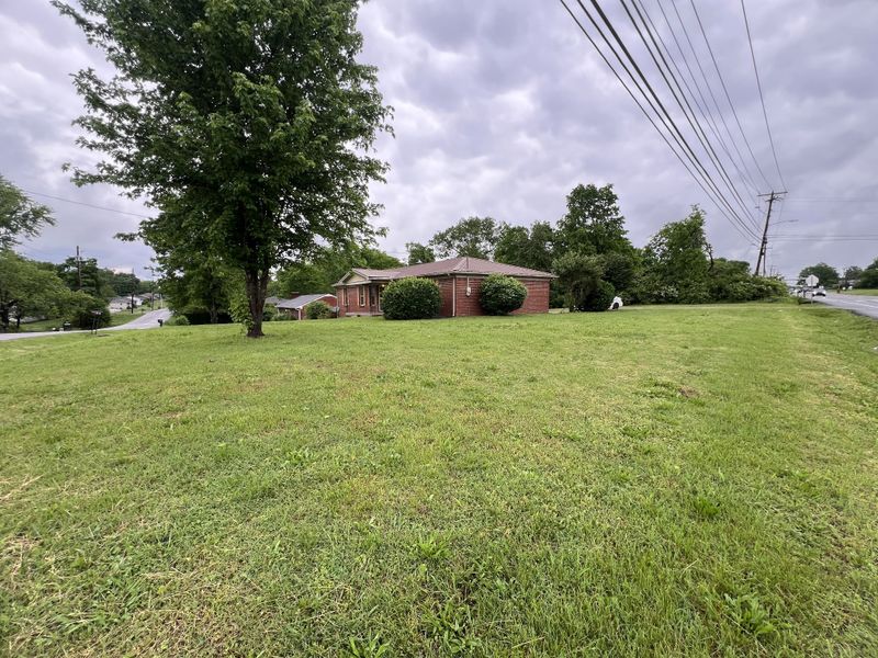 103 Trousdale Ave, Gallatin, TN 37066