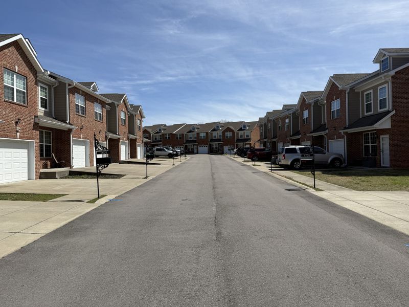 1705 Villa Cir, Lebanon, TN 37090