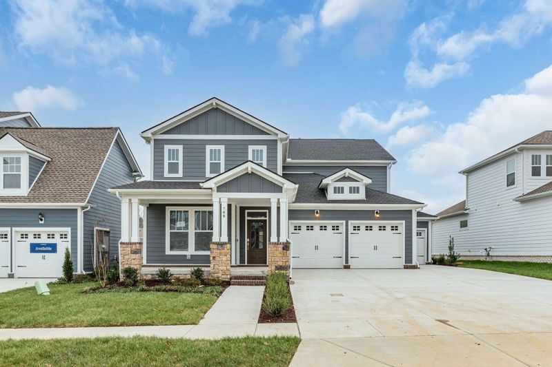 708 Tischer Dr, Hendersonville, TN 37075