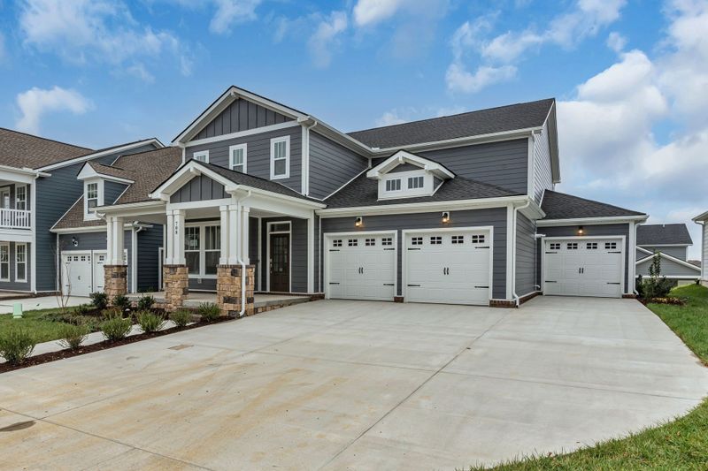 708 Tischer Dr, Hendersonville, TN 37075