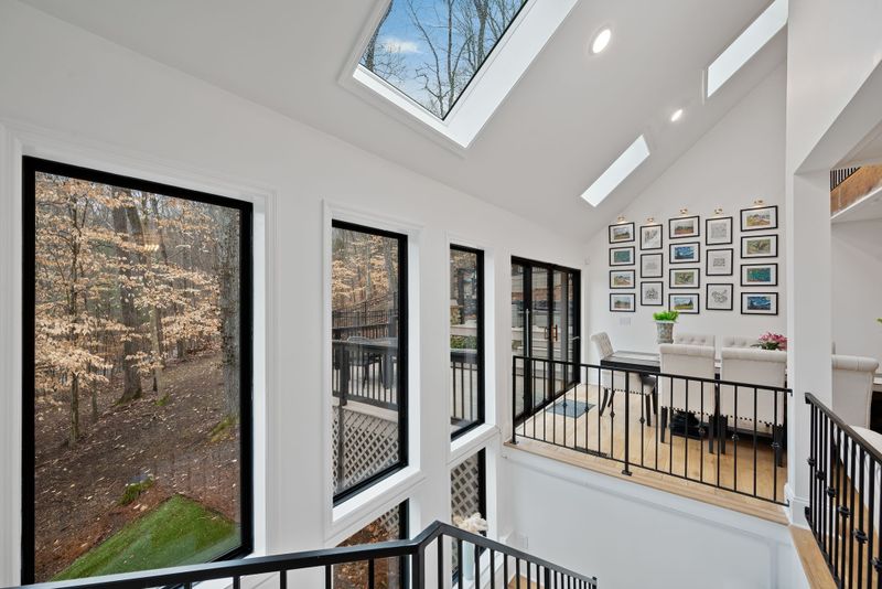 5010 Pine Hill Rd, Nashville, TN 37221