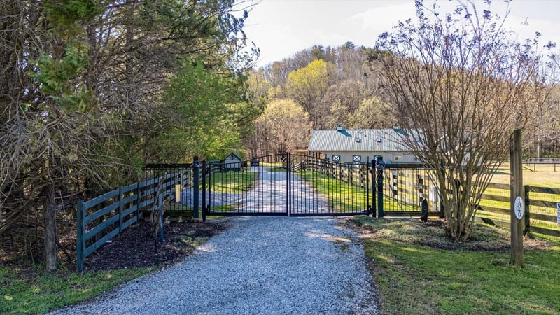 1349 Fricks Gap Rd, Chickamauga, GA 30707