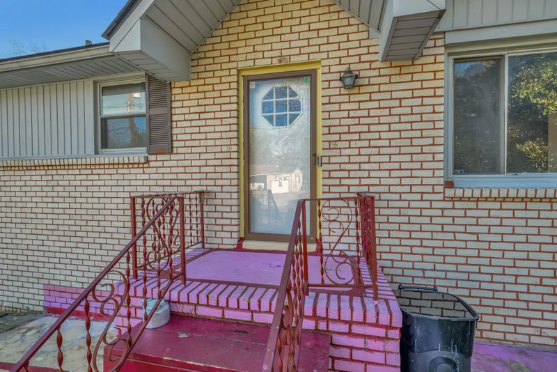 295 Ocala Dr, Nashville, TN 37211