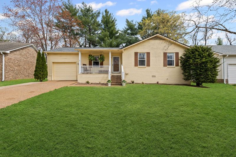 1217 Mallard Dr, Franklin, TN 37064