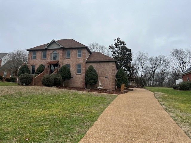 109 Carriage Pl, Hendersonville, TN 37075