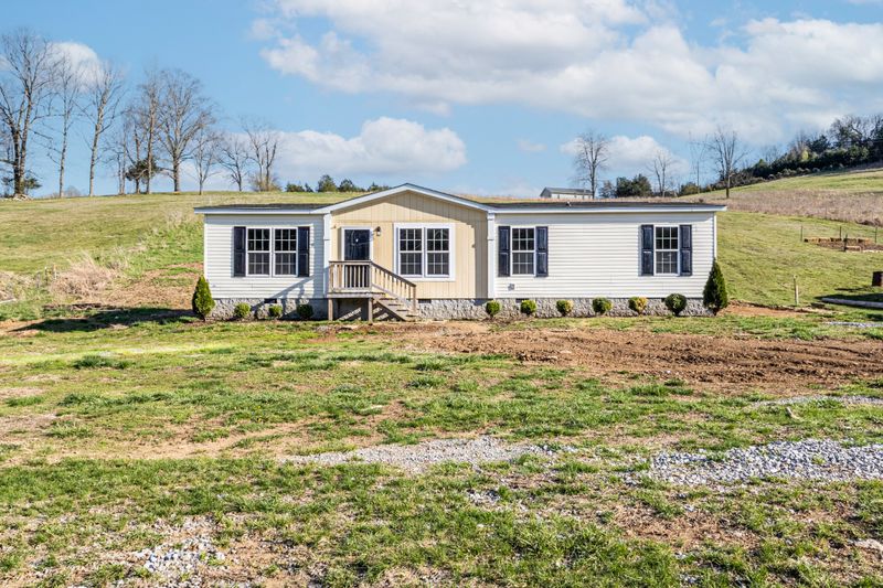 264 Enigma Rd, Chestnut Mound, TN 38552
