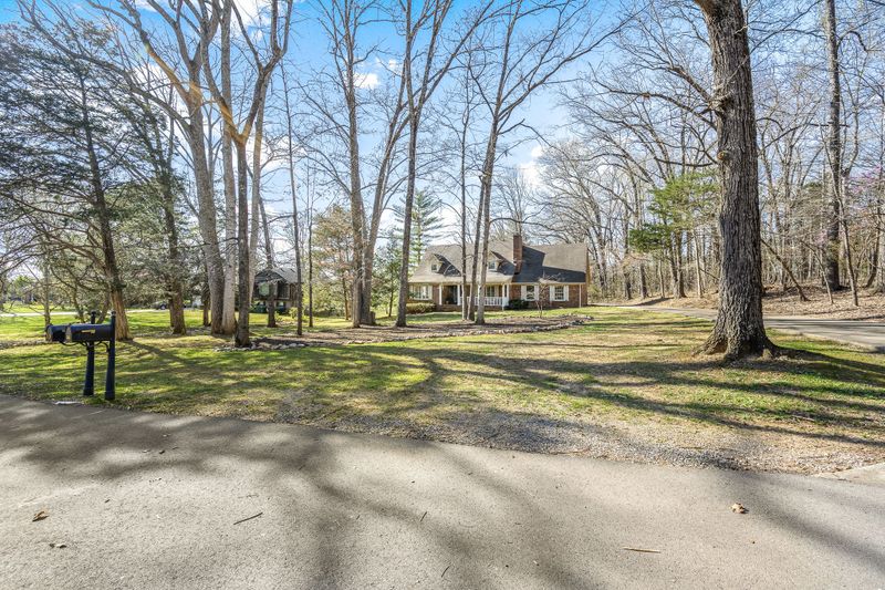 3811 Oakleaf Dr, Murfreesboro, TN 37130