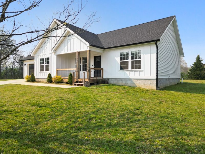 138 Orchard Grass Ln, Chickamauga, GA 30707