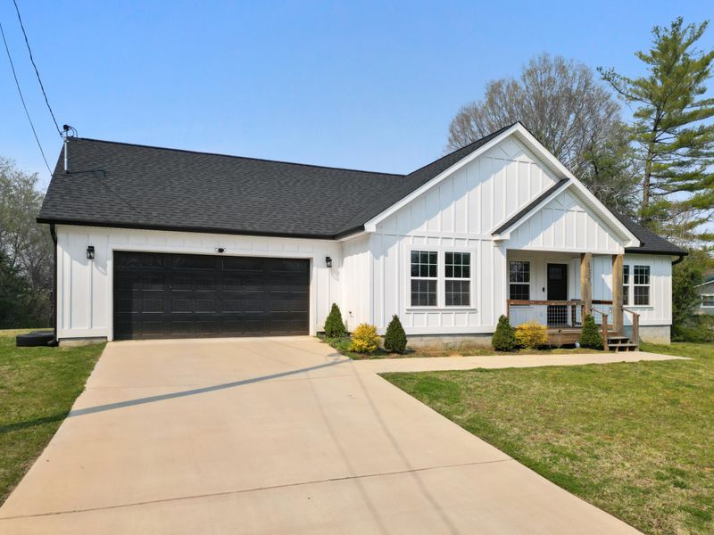 138 Orchard Grass Ln, Chickamauga, GA 30707