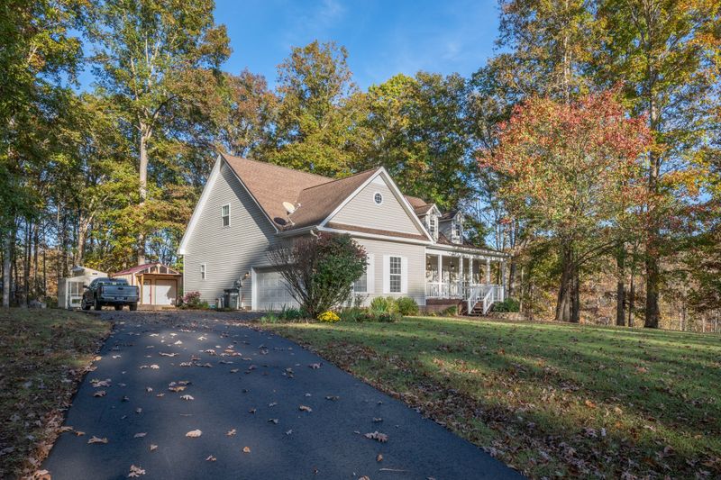 302 Hill Dr, White Bluff, TN 37187