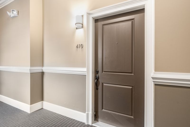 4120 Ridgefield Dr #410, Nashville, TN 37205