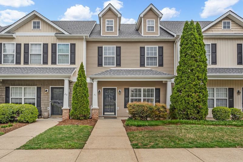 284 Meigs Dr #C21, Murfreesboro, TN 37128