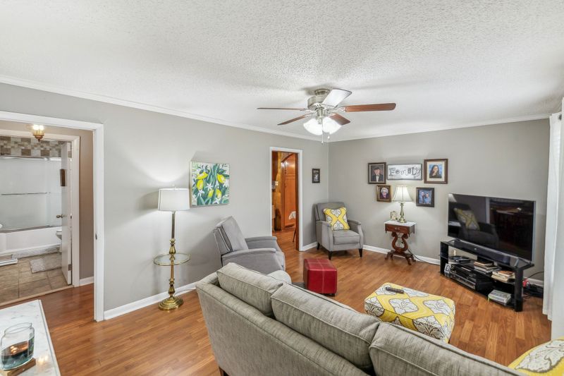 5694 Jones Ln, Murfreesboro, TN 37127