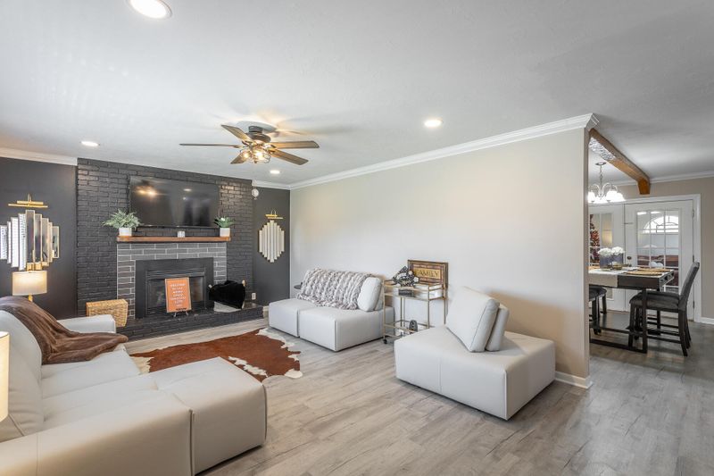 103 Belmeade Dr, Rossville, GA 30741