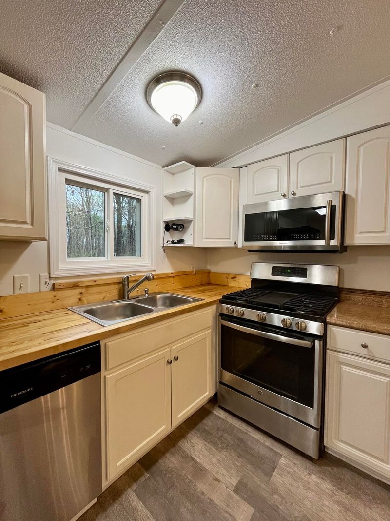 764 Moore Rd, Jasper, GA 30143