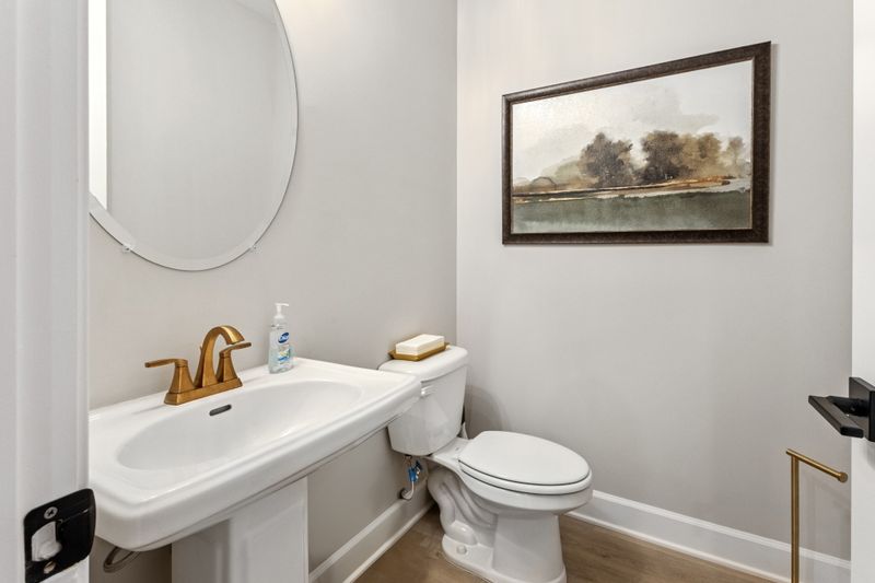 909 Champions Cir, Mount Juliet, TN 37122