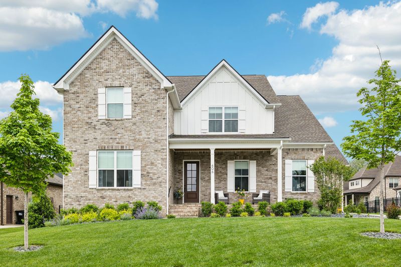 606 Reichert Ct, Murfreesboro, TN 37130