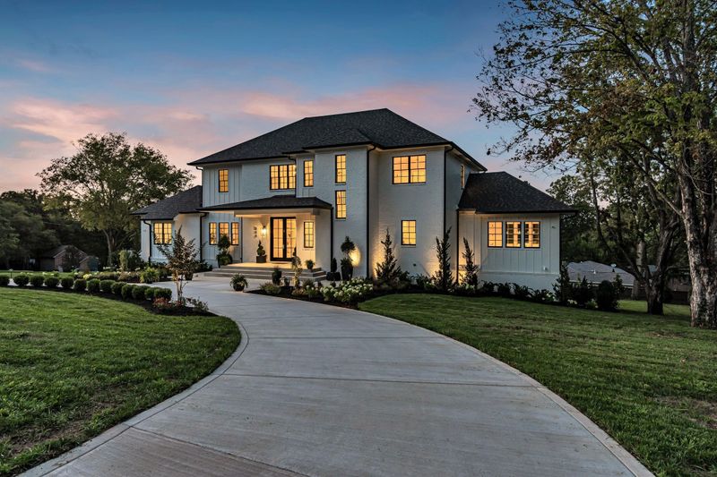 844 Belton Dr, Nashville, TN 37205