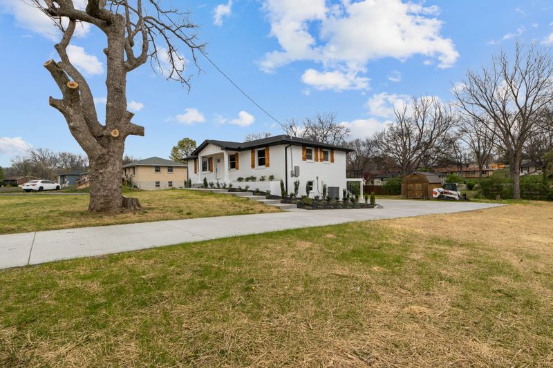 123 Hepplewhite Dr, Hendersonville, TN 37075