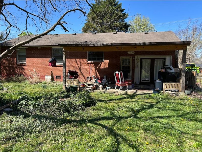 1027 Hunt St, Murfreesboro, TN 37130