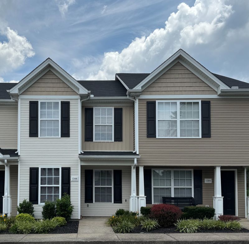 1306 Vermont Ct, Murfreesboro, TN 37130