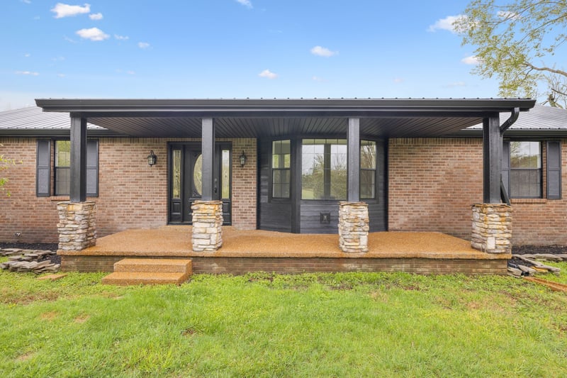 500 Brown Rd, Bon Aqua, TN 37025