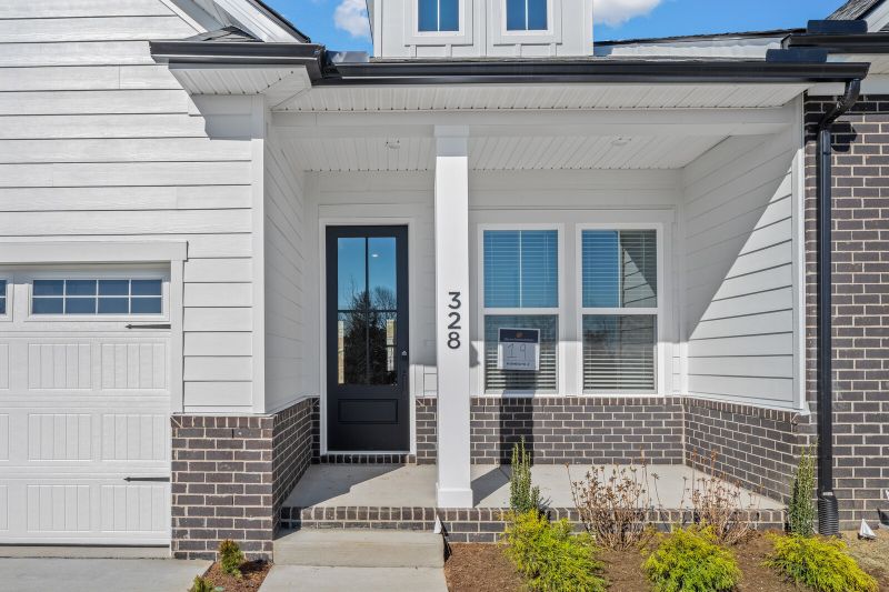 459 Buckwood Ave E, Thompsons Station, TN 37179